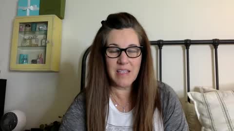 DDMolly online show from January 5, 4:04 am