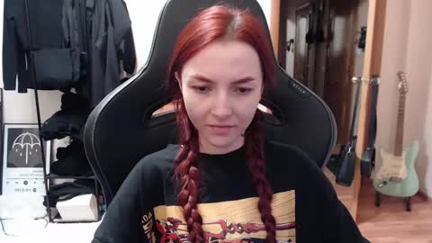 freak online show from December 5, 9:22 pm