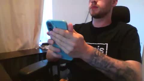 deanodaddy90 online show from June 2, 7:49 pm