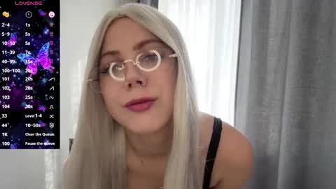 dear_neighbor online show from March 9, 12:43 pm