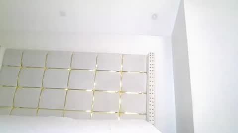 debbie online show from February 26, 7:50 pm