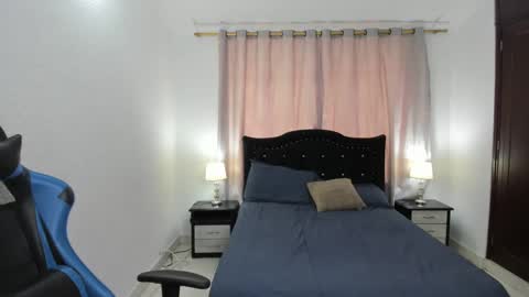  Dbora  online show from March 8, 8:14 pm