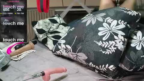 Deeply  Asian style...  Nice to meet you   thumb up me please help us. online show from November 3, 7:26 pm