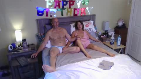deeplyhydrates online show from June 20, 4:46 pm