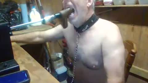 Snapshot of deepthroat227 chatting on September 12, 7:49 pm Deepthroat My Big Dildos online show from September 12, 7:49 pm