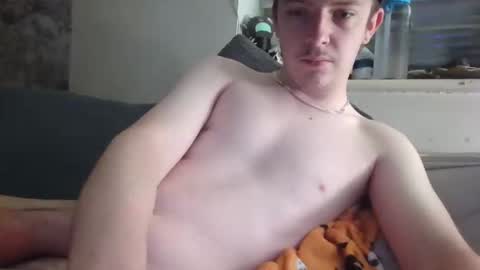 deetwo345 online show from October 21, 5:27 pm