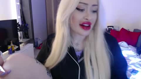 Jenna online show from April 21, 9:33 pm