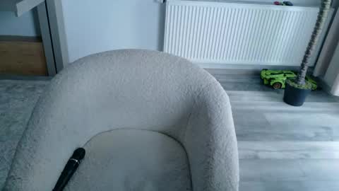 Di online show from April 22, 9:16 am