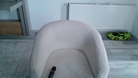 Di online show from February 5, 10:30 am