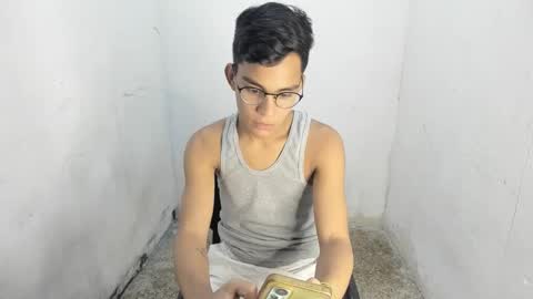 Snapshot of deivi_colins chatting on October 27, 11:38 pm deivi_colins online show from October 27, 11:38 pm