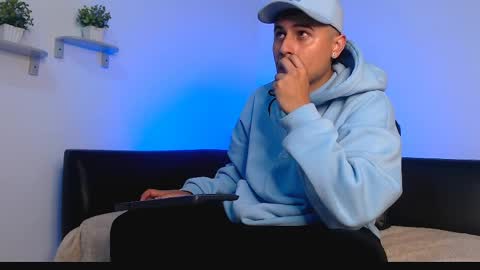  DEIVY  online show from April 6, 3:37 am