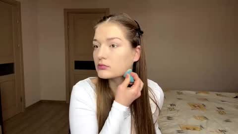 Mila online show from February 13, 8:06 am