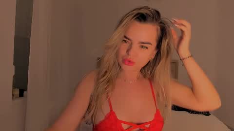 deliadelicious online show from February 15, 12:43 pm