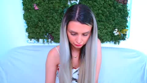 deliciaalove online show from June 28, 6:48 pm