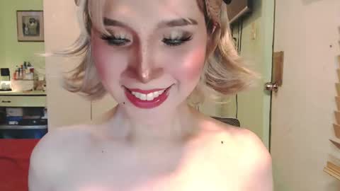 Mercedes online show from April 9, 7:14 am