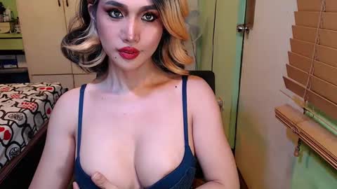 Mercedes online show from February 26, 7:55 am