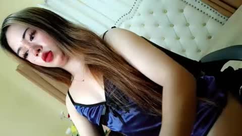 Sophie online show from April 24, 4:47 am