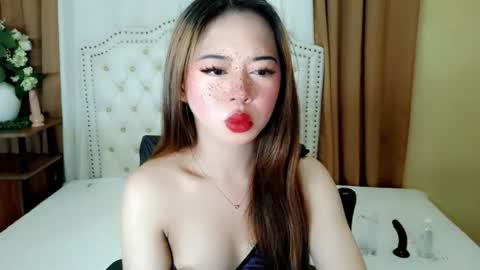 Sophie online show from May 28, 4:32 am