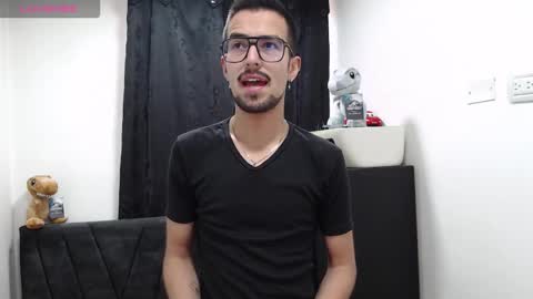 demian_val_4 online show from February 16, 11:52 am