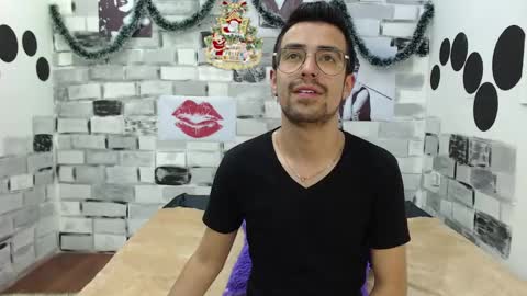 demian_val_4 online show from December 17, 11:27 pm