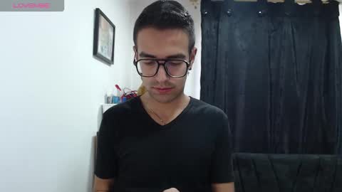 demian_val_4 online show from March 26, 11:59 am