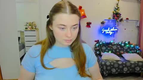 Sophie online show from December 3, 3:04 am