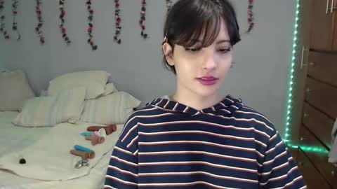 Snapshot of deni_bloom chatting on January 17, 11:29 pm Denisse    schedule Monday to Friday 1300-1900 mexican time Saturday-maybe it could be a surprise IDEPENDENT MODEL online show from January 17, 11:29 pm