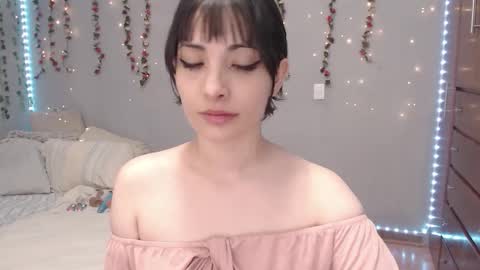 Snapshot of deni_bloom chatting on January 31, 4:58 am Denisse    schedule Monday to Friday 1300-1900 mexican time Saturday-maybe it could be a surprise IDEPENDENT MODEL online show from January 31, 4:58 am