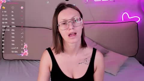 Snapshot of denise_halle chatting on October 22, 3:31 am Elina online show from October 22, 3:31 am