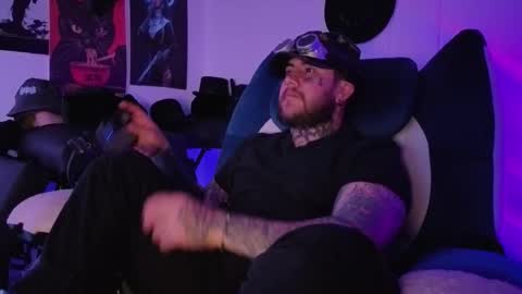 Oliver online show from February 5, 2:59 am