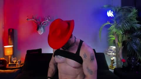 dennis_cox_ online show from April 24, 12:40 pm