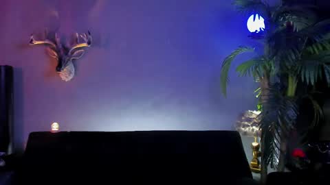 dennis_cox_ online show from April 6, 11:22 am