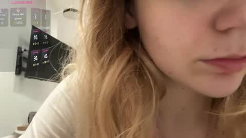 Denni online show from February 6, 5:27 pm