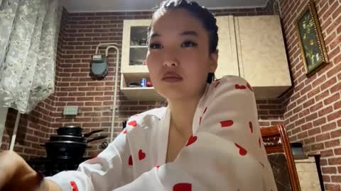 Emma online show from September 18, 3:38 pm