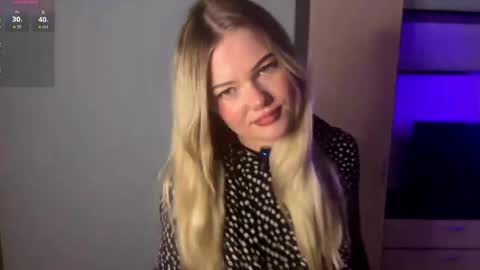 Luna online show from April 22, 5:20 pm