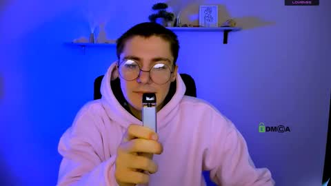 derek_hawk_ online show from February 5, 9:57 am