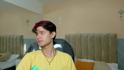 derek_sinn online show from June 5, 10:04 pm