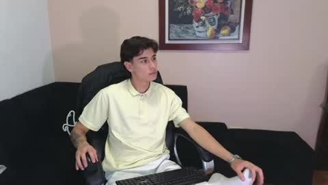 Derek online show from May 28, 12:52 am