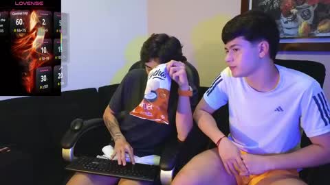 Derek online show from May 30, 1:04 am