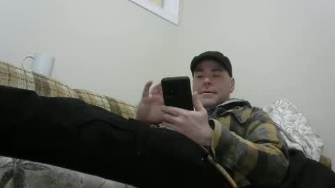 Snapshot of derf007 chatting on March 2, 11:07 am derf007 online show from March 2, 11:07 am
