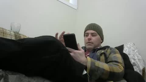 Snapshot of derf007 chatting on March 1, 7:37 pm derf007 online show from March 1, 7:37 pm