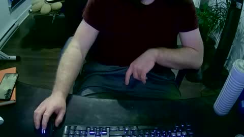 desdisdes online show from May 29, 9:13 pm