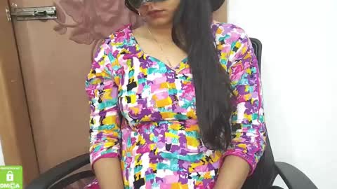 Snapshot of desicoupleshow chatting on March 5, 1:42 am Eva and Adam online show from March 5, 1:42 am