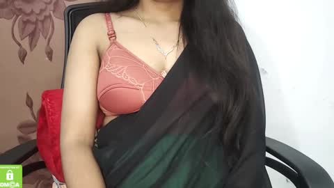 Snapshot of desicoupleshow chatting on February 14, 5:14 pm Eva and Adam online show from February 14, 5:14 pm