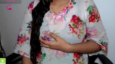 Snapshot of desicoupleshow chatting on October 19, 5:56 am Eva and Adam online show from October 19, 5:56 am