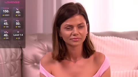 Mia online show from April 22, 6:53 am