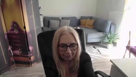 S O F I A online show from April 21, 1:51 pm