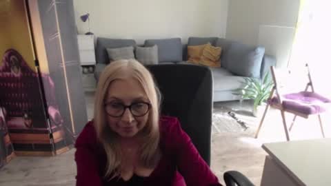 S O F I A online show from April 22, 2:02 pm