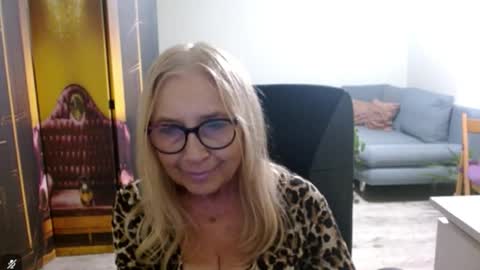 S O F I A online show from November 10, 3:37 pm