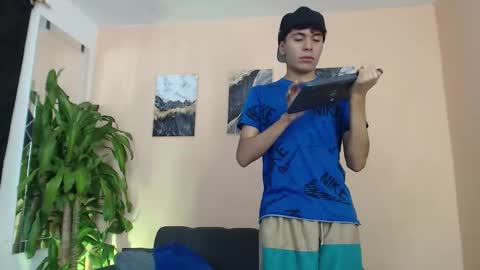 desiresofolympus_ online show from March 24, 7:53 pm